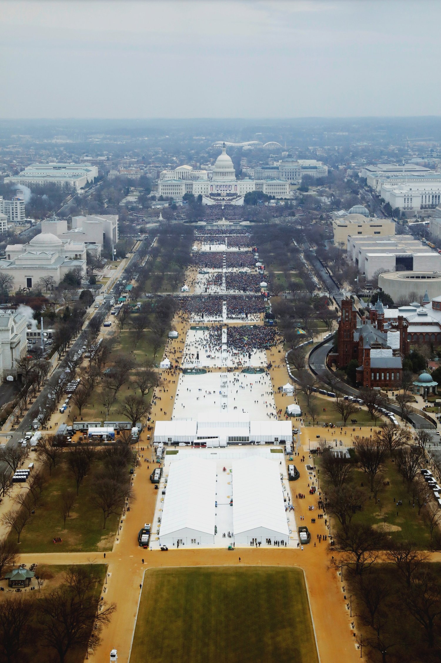 Widely recognised photograph by Lucas Jackson